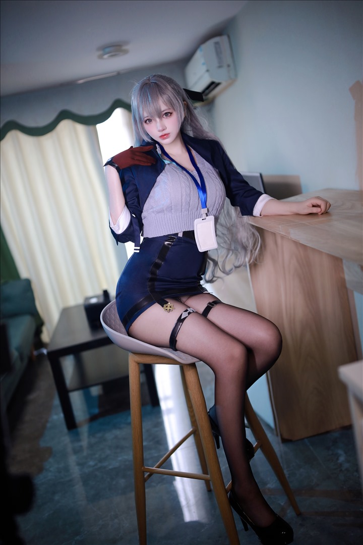 Coser@疯猫Ss  VOL.154 布洛妮娅 大鸭鸭 [56P-840MB]推荐预览图