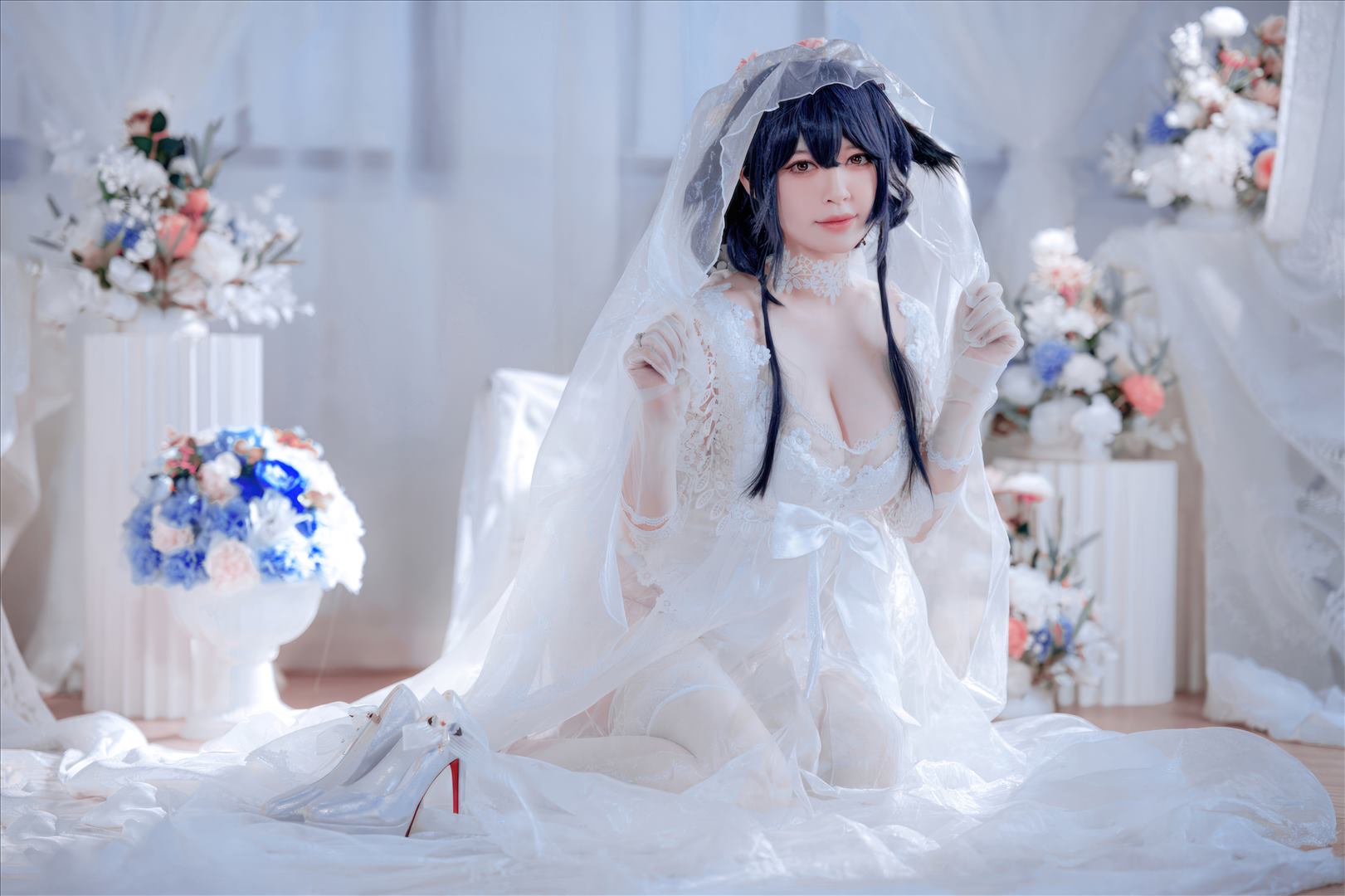 Coser@半半子 VOL.094 吾妻花嫁[52P-3V-182.9M]预览图