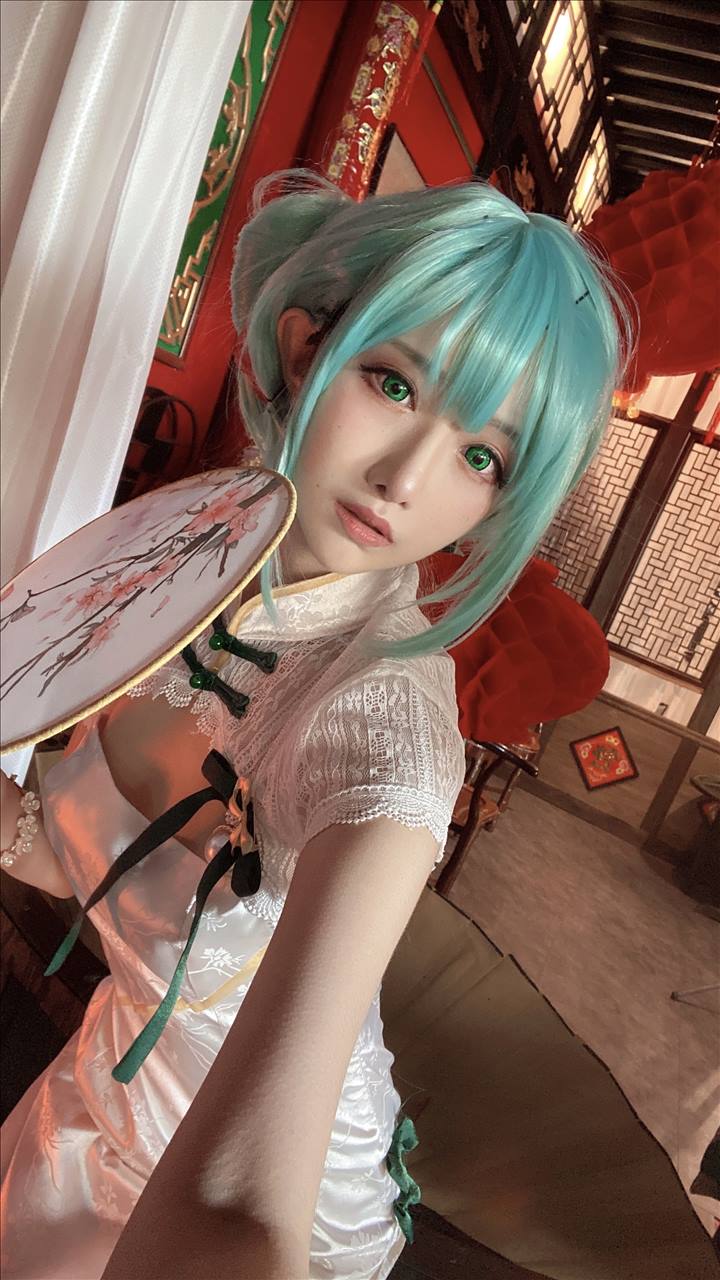 Coser@Shika小鹿鹿 VOL.110  初音 韶华 [13P+2V／80MB]预览图