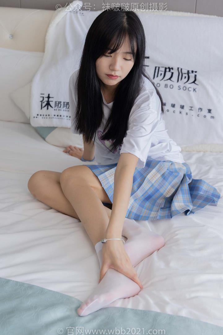 [BoBoSocks袜啵啵]VOL.414 小甜豆-板鞋、帆布鞋、短白丝、船袜[150P+1V／5.52GB]推荐预览图