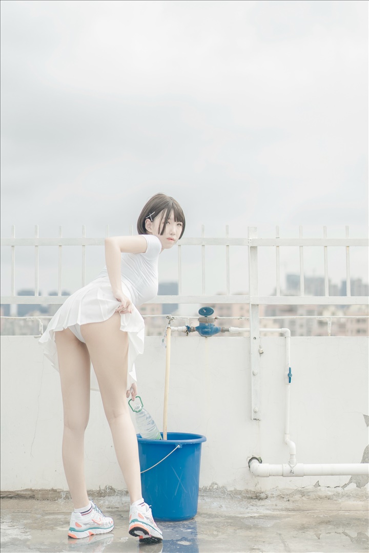 阿薰kaOri – NO.015 天台 [82P1V-649MB]预览图